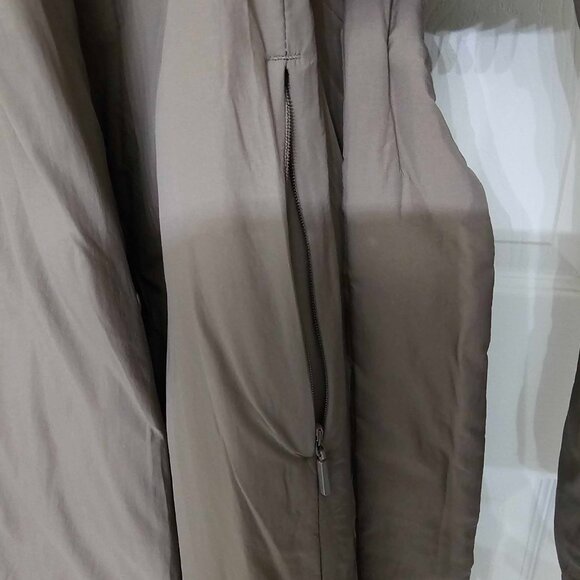 GAP Big Puff Coat - Like New Condition - Picture 9 of 13